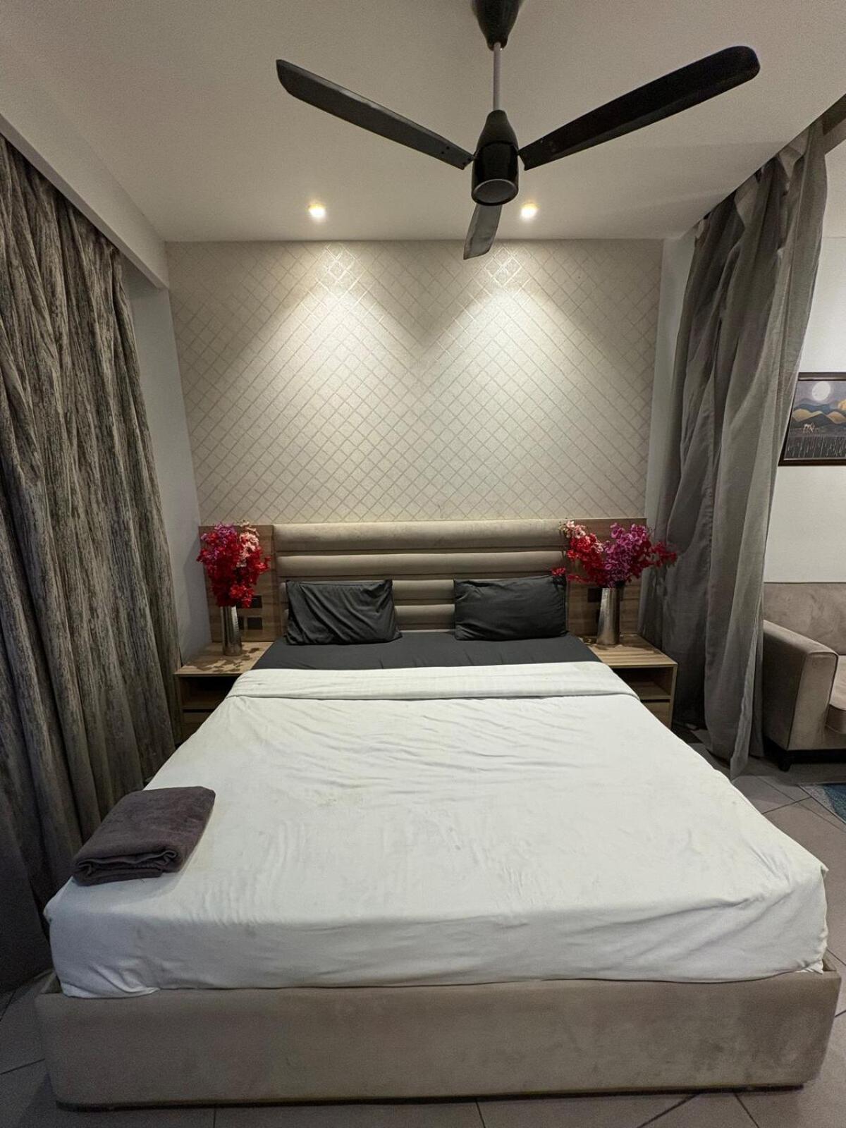 Good Vibes Apartment New Delhi